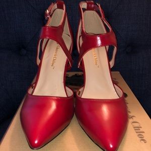 Chloe & Chase red faux leather pumps